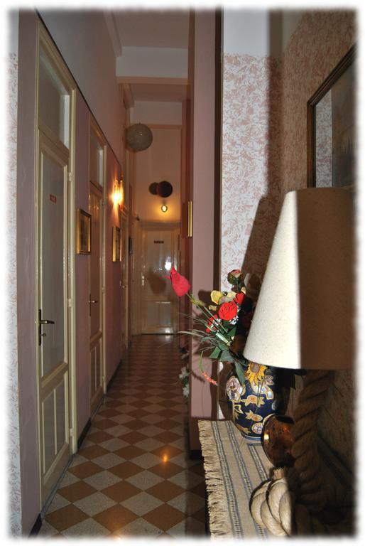 Bed And Breakfast D'Angelo ปาแลร์โม ภายนอก รูปภาพ